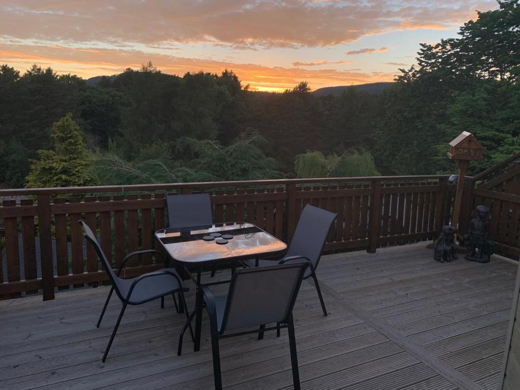 Beautiful 2 Bedroom Lodge With Stunning Views Blair Atholl Exterior foto